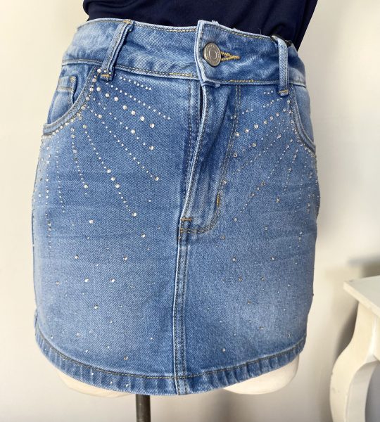 FALDA SHORT PIEDRITAS CELESTE